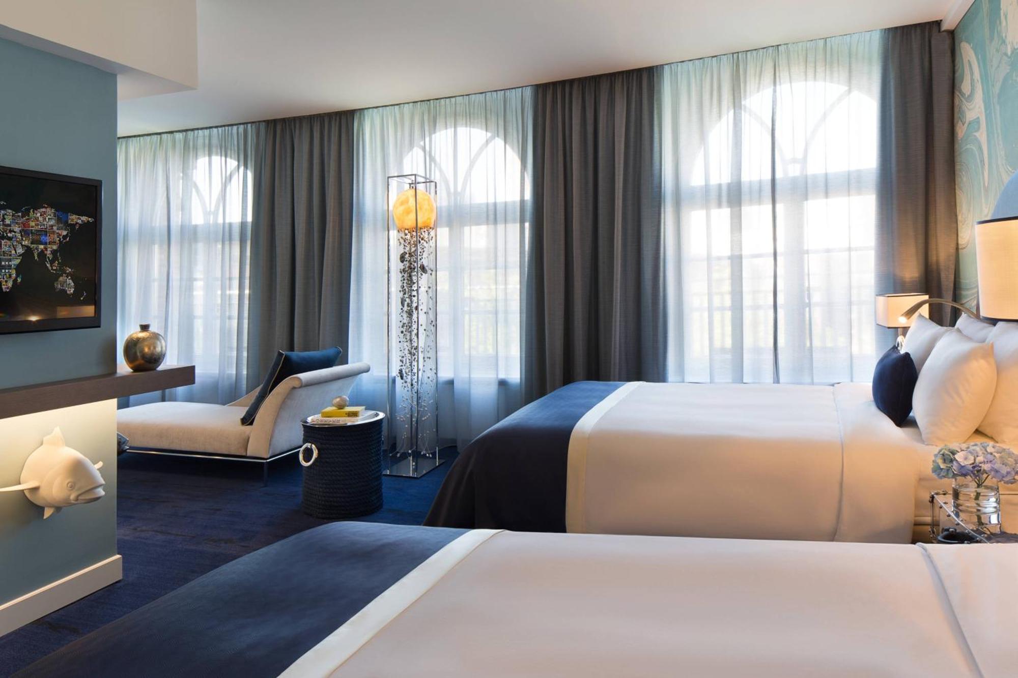 Renaissance Hamburg Hotel Bagian luar foto Deluxe Room